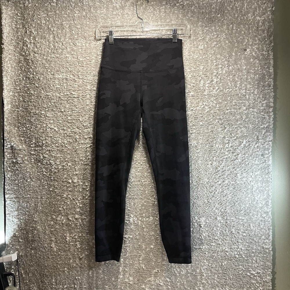 Lululemon Wunder Under Tight Women's 6 Camouflage Stretch 25" Inseam